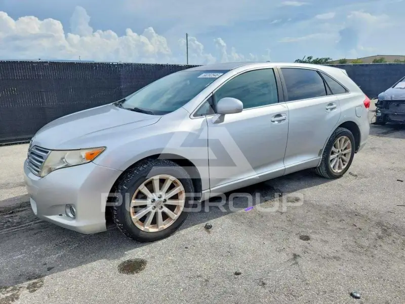2010 Toyota VENZA фото