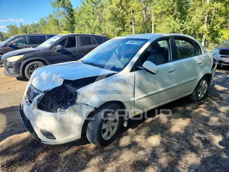 2010 KIA Rio photo