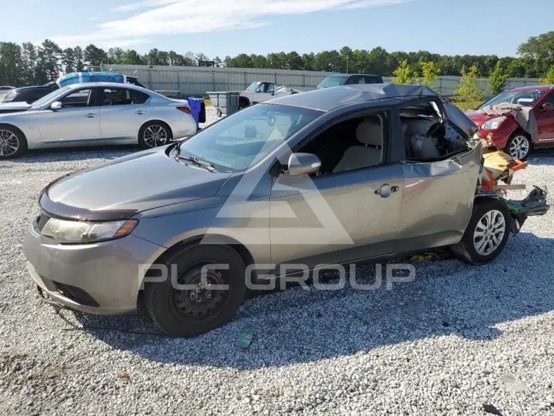 2010 KIA Forte фото