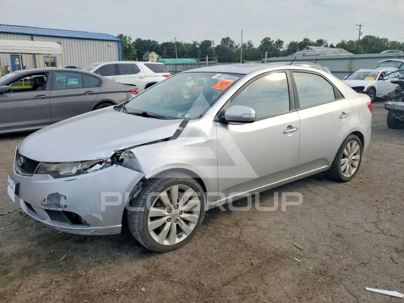 2010 KIA Forte фото