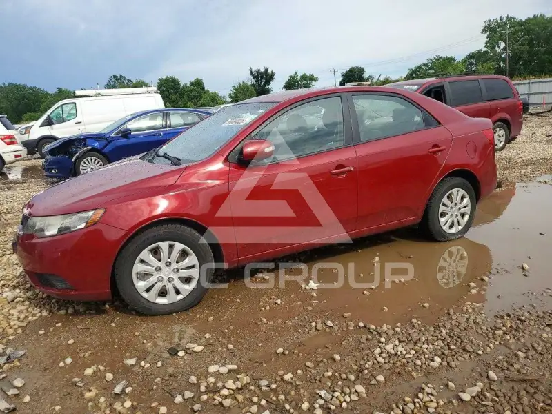 2010 KIA Forte фото