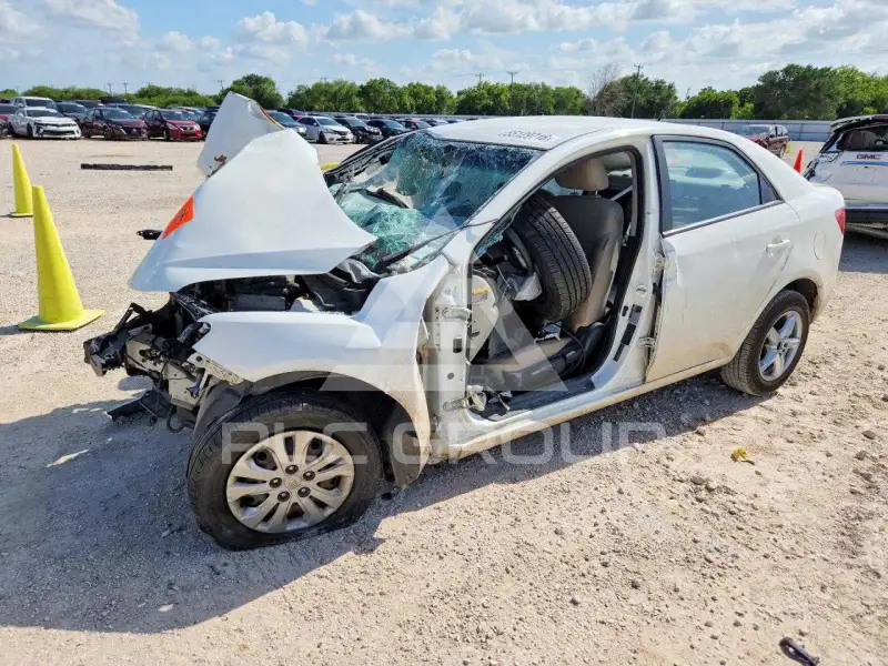 2010 KIA Forte фото
