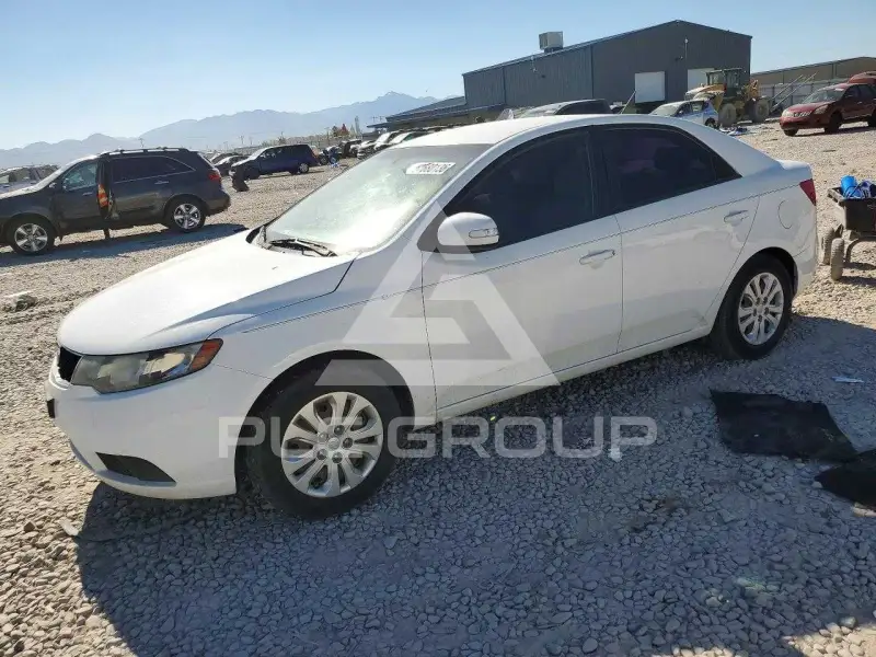 2010 KIA Forte фото