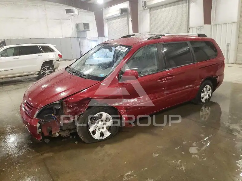 2010 KIA Sedona фото