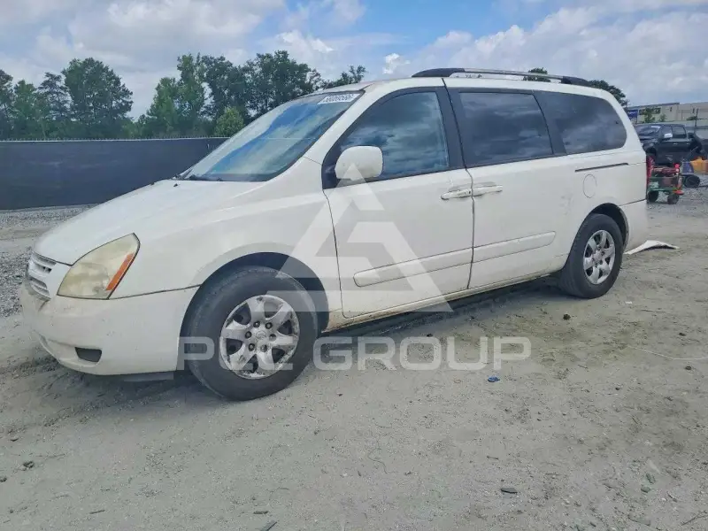 2010 KIA Sedona фото