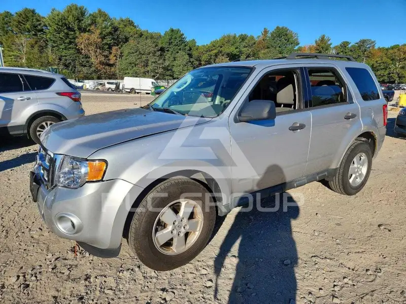 2010 Ford ESCAPE фото