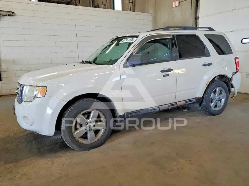 2010 Ford ESCAPE photo