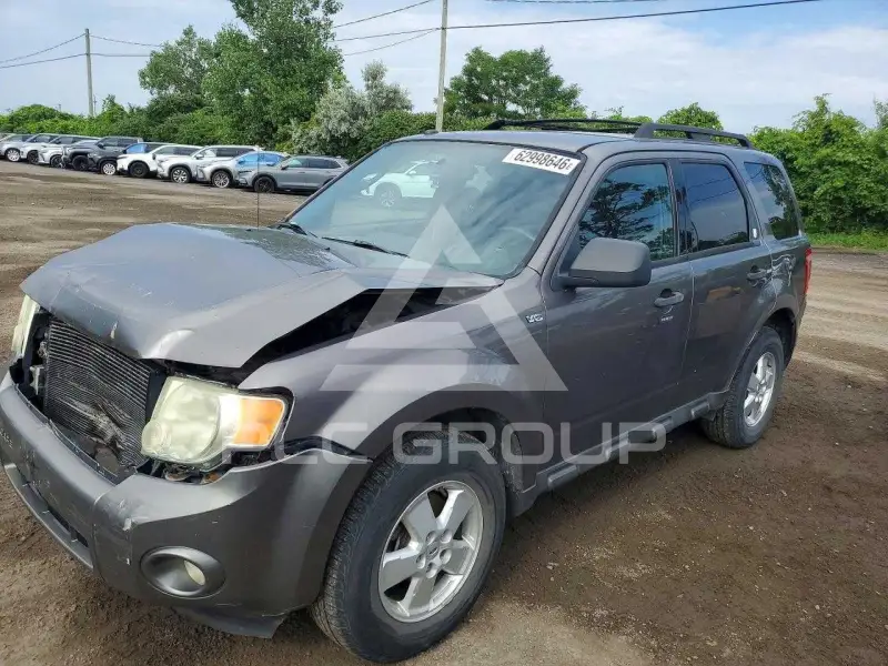 2010 Ford ESCAPE photo