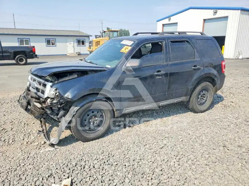 2010 Ford ESCAPE photo
