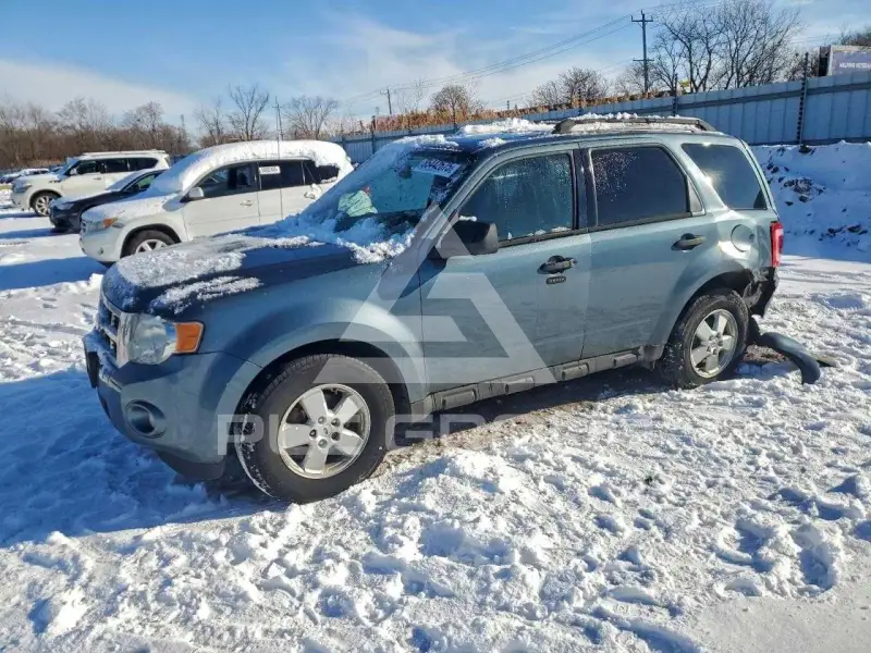 2010 Ford ESCAPE photo