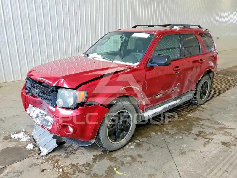 2010 Ford ESCAPE photo