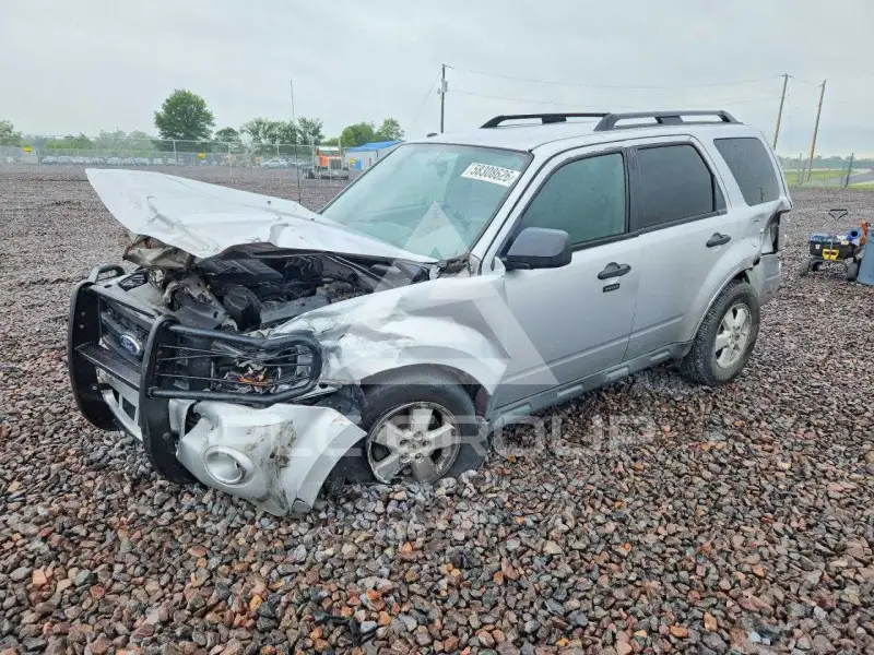 2010 Ford ESCAPE photo