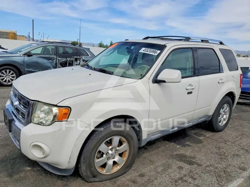 2010 Ford ESCAPE photo