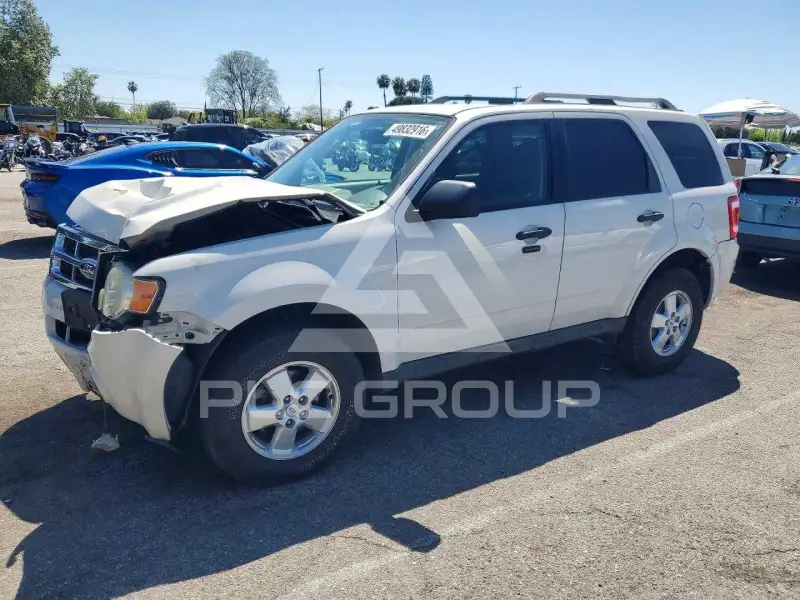 2010 Ford ESCAPE photo