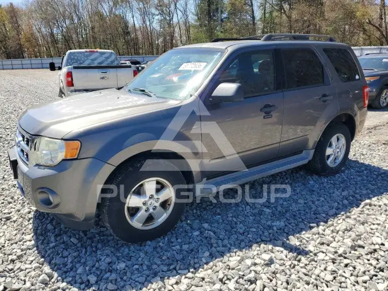 2010 Ford ESCAPE photo