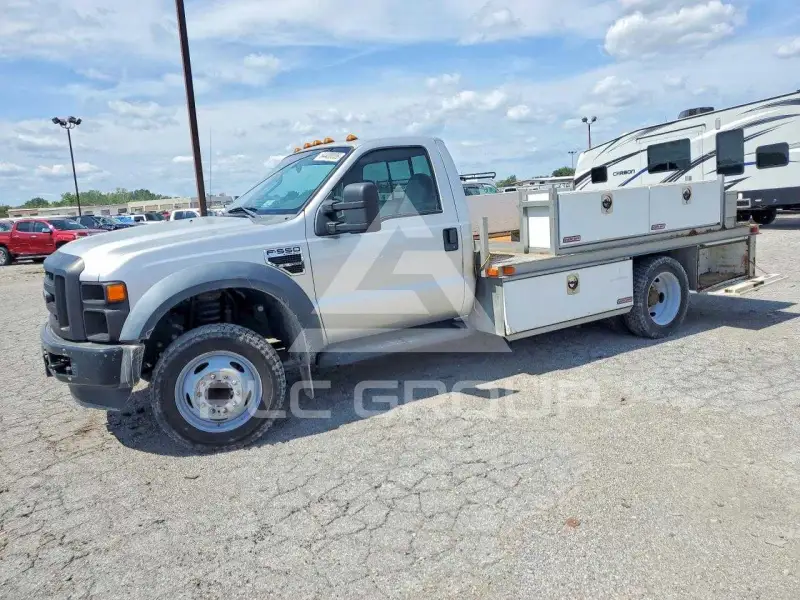 2010 Ford F-550 photo