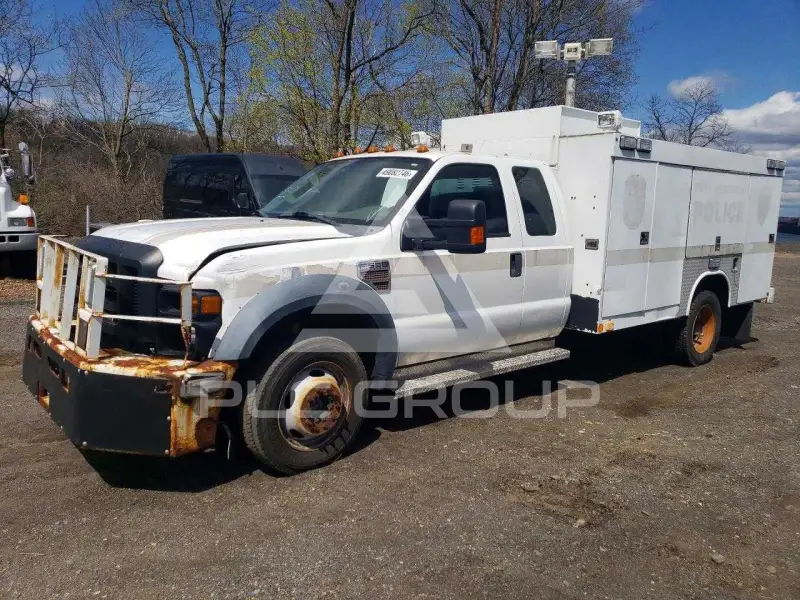 2010 Ford F-550 фото