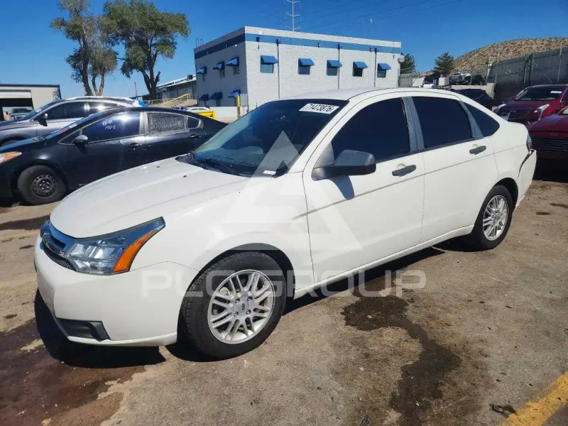 2010 Ford FOCUS фото
