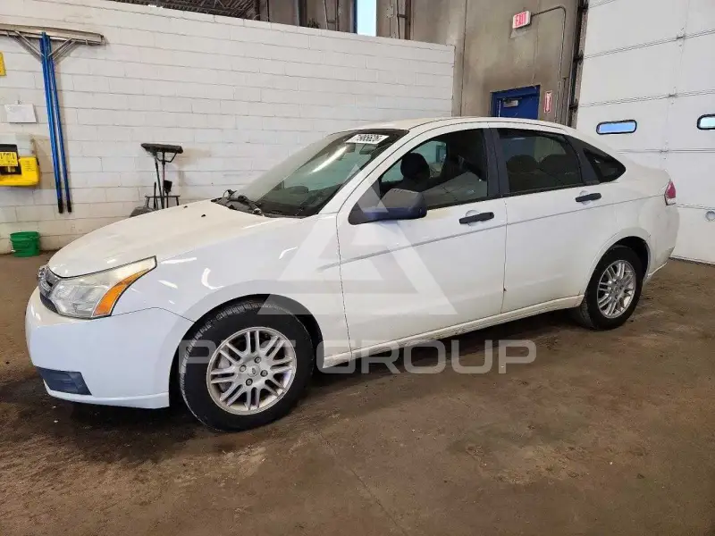 2010 Ford FOCUS фото