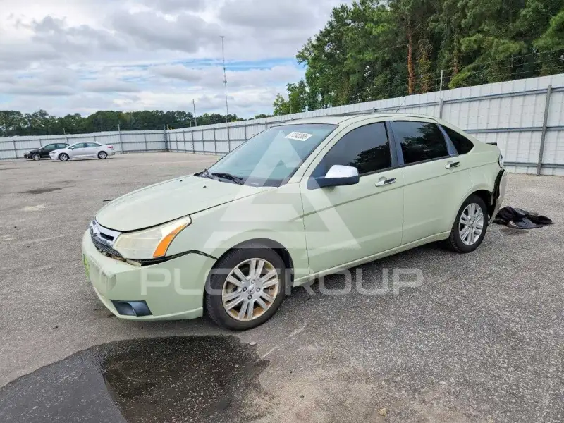 2010 Ford FOCUS фото