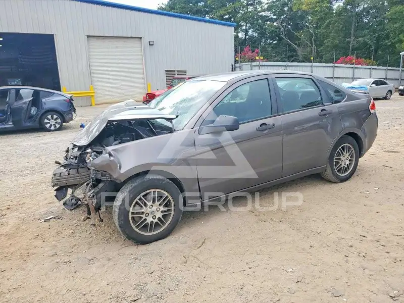 2010 Ford FOCUS photo