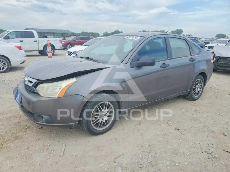2010 Ford FOCUS photo