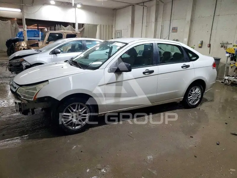 2010 Ford FOCUS фото