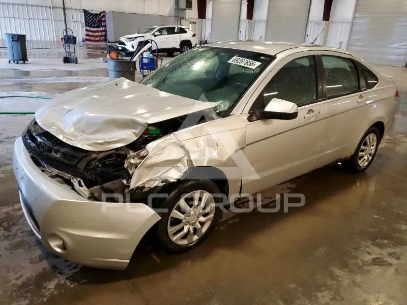 2010 Ford FOCUS фото