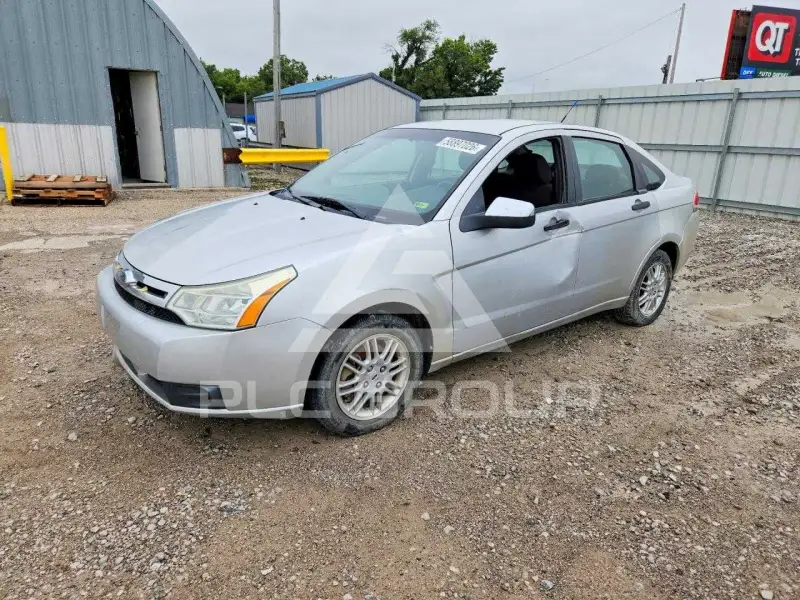 2010 Ford FOCUS фото
