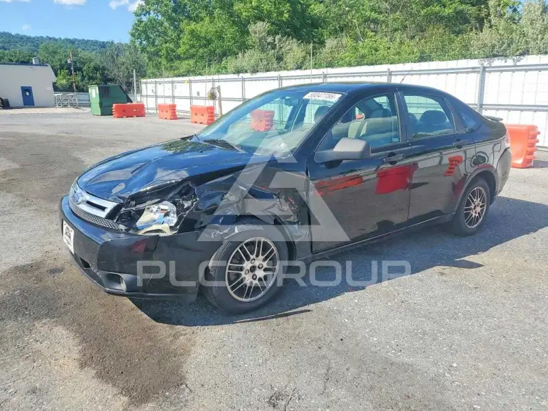 2010 Ford FOCUS photo