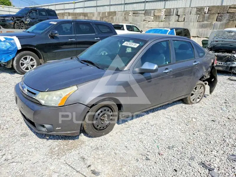 2010 Ford FOCUS photo