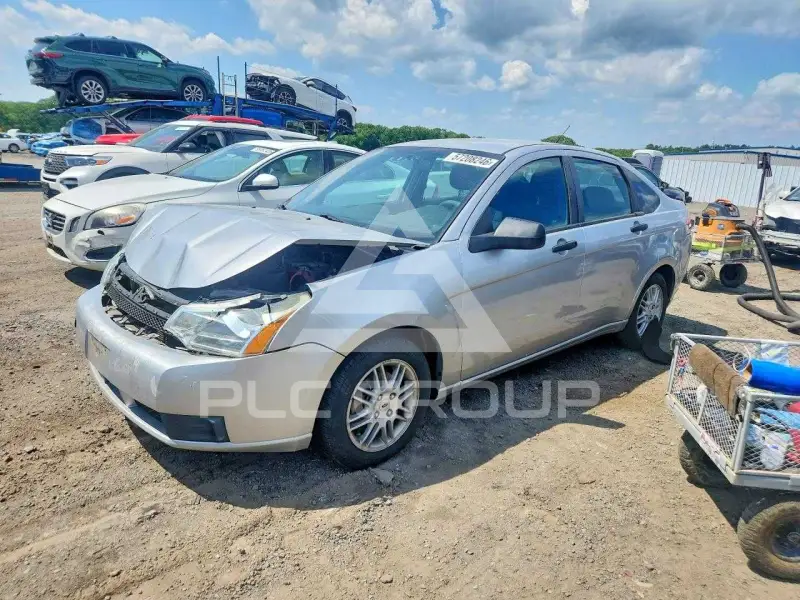 2010 Ford FOCUS photo
