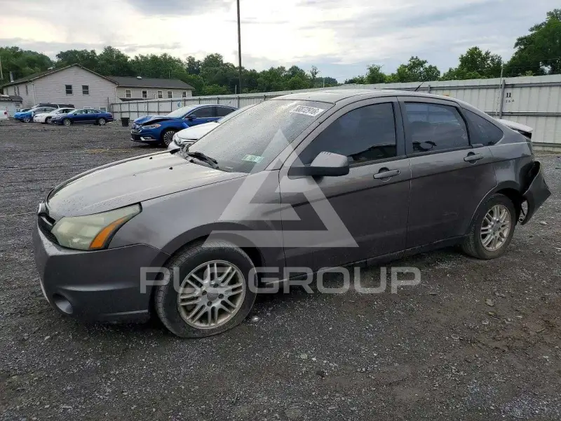 2010 Ford FOCUS фото