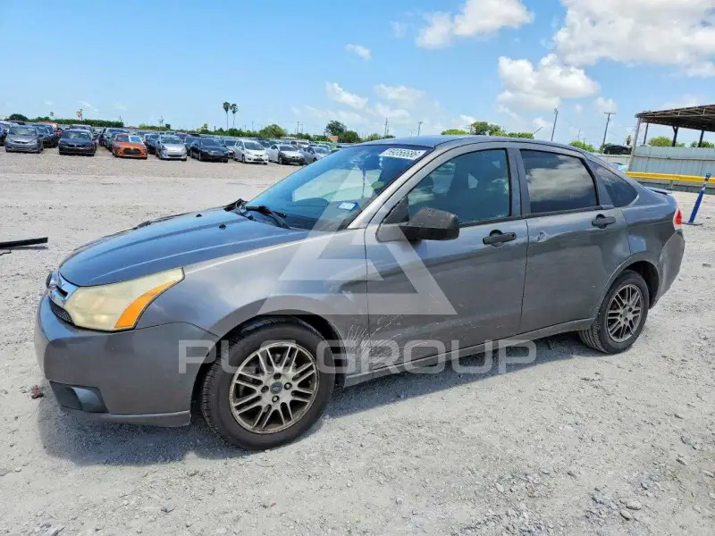2010 Ford FOCUS фото