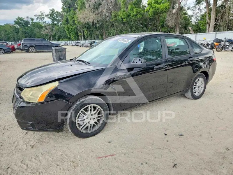 2010 Ford FOCUS photo