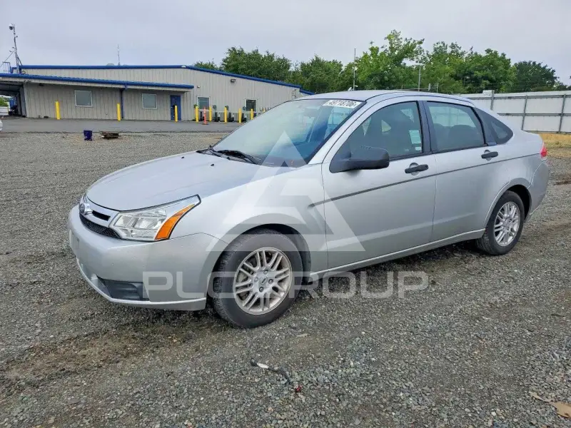 2010 Ford FOCUS фото