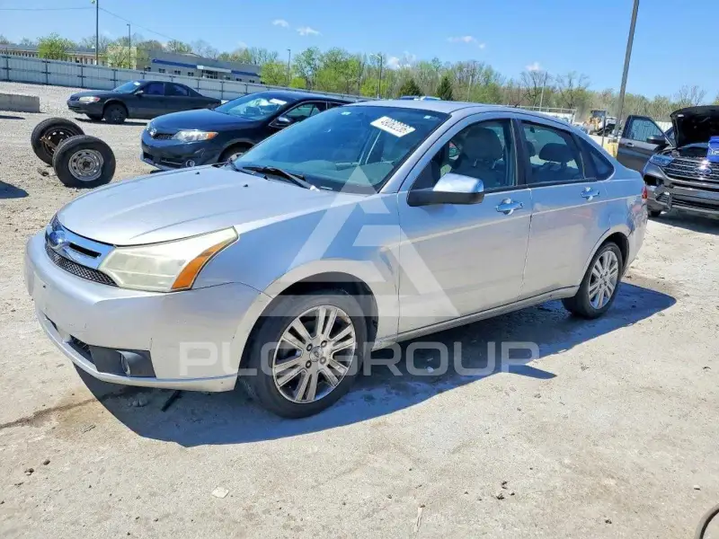 2010 Ford FOCUS photo