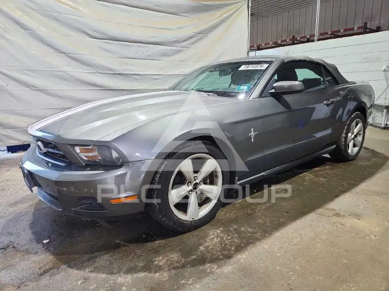 2010 Ford MUSTANG photo