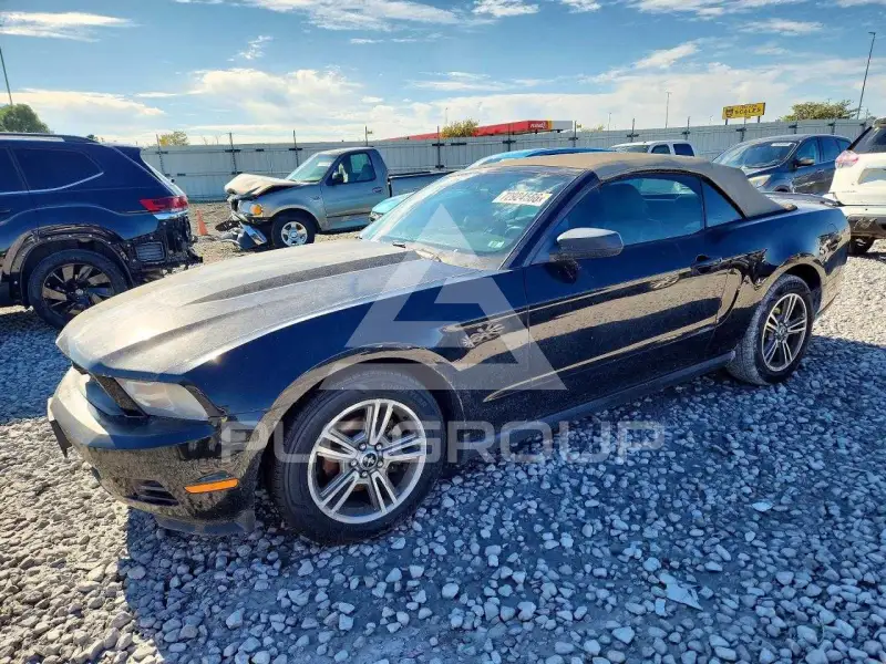 2010 Ford MUSTANG фото