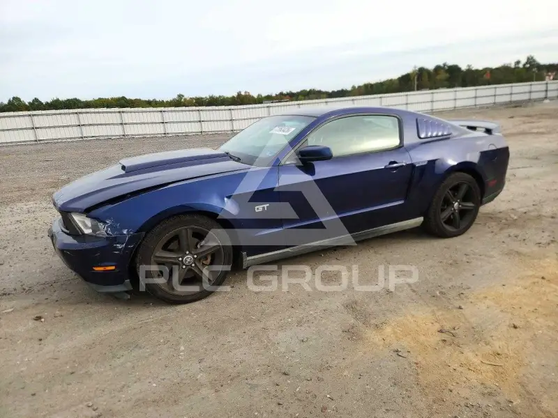 2010 Ford MUSTANG photo