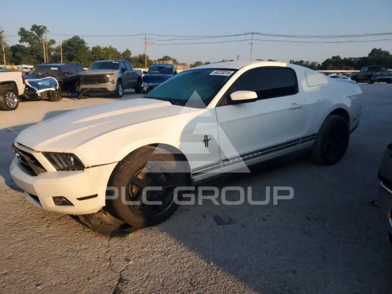 2010 Ford MUSTANG фото