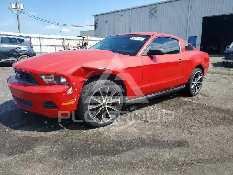 2010 Ford MUSTANG photo