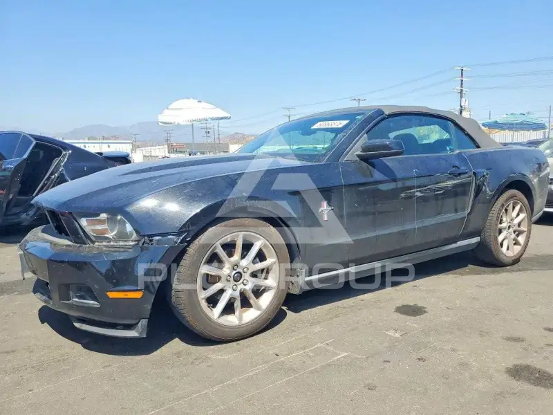 2010 Ford MUSTANG фото