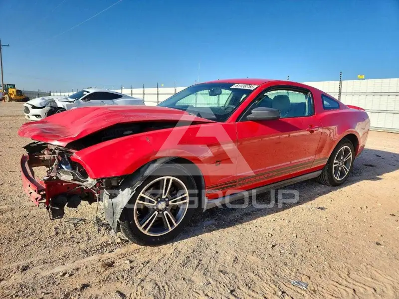 2010 Ford MUSTANG фото