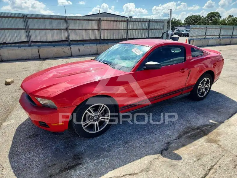 2010 Ford MUSTANG фото