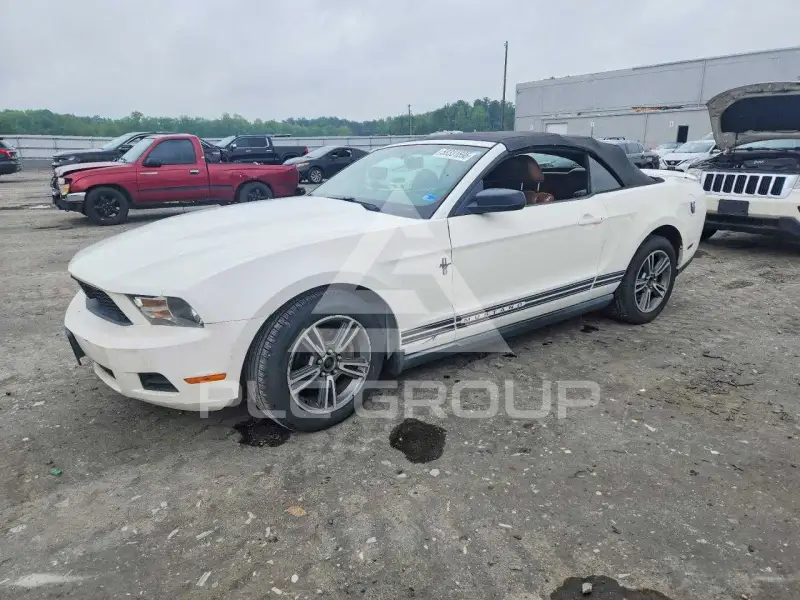 2010 Ford MUSTANG фото