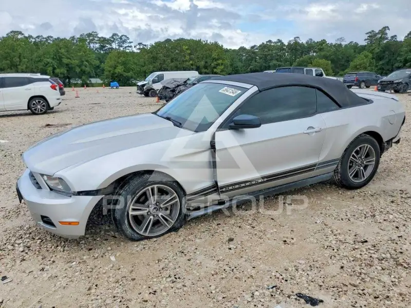 2010 Ford MUSTANG фото