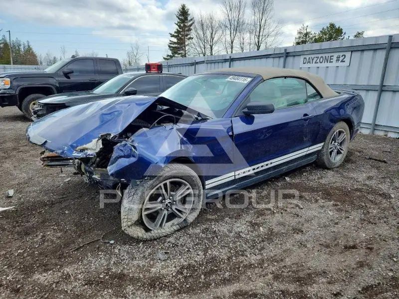 2010 Ford MUSTANG фото