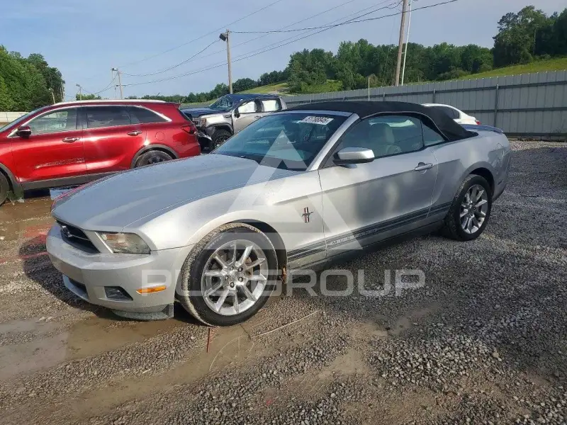 2010 Ford MUSTANG фото