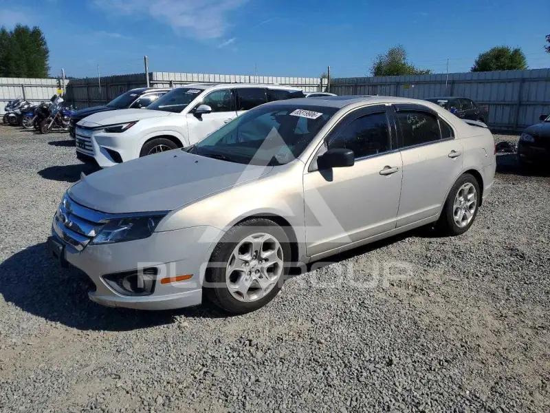 2010 Ford FUSION photo